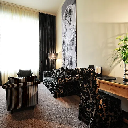 Stage47 Hotel