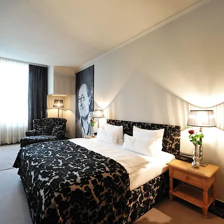 Stage47 Hotel
